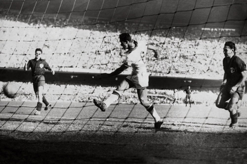 Primeiro gol contra o México