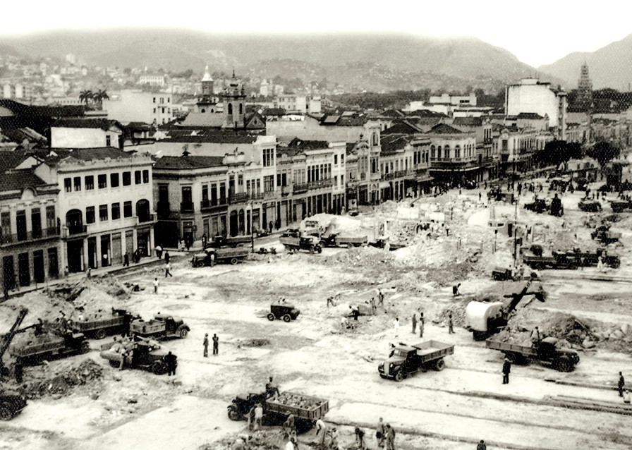Demolição de edifícios para abertura da Avenida Presidente Vargas,