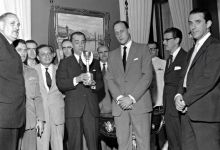 A seleção campeã do mundo de 1958 é recebida no Palácio do Catete